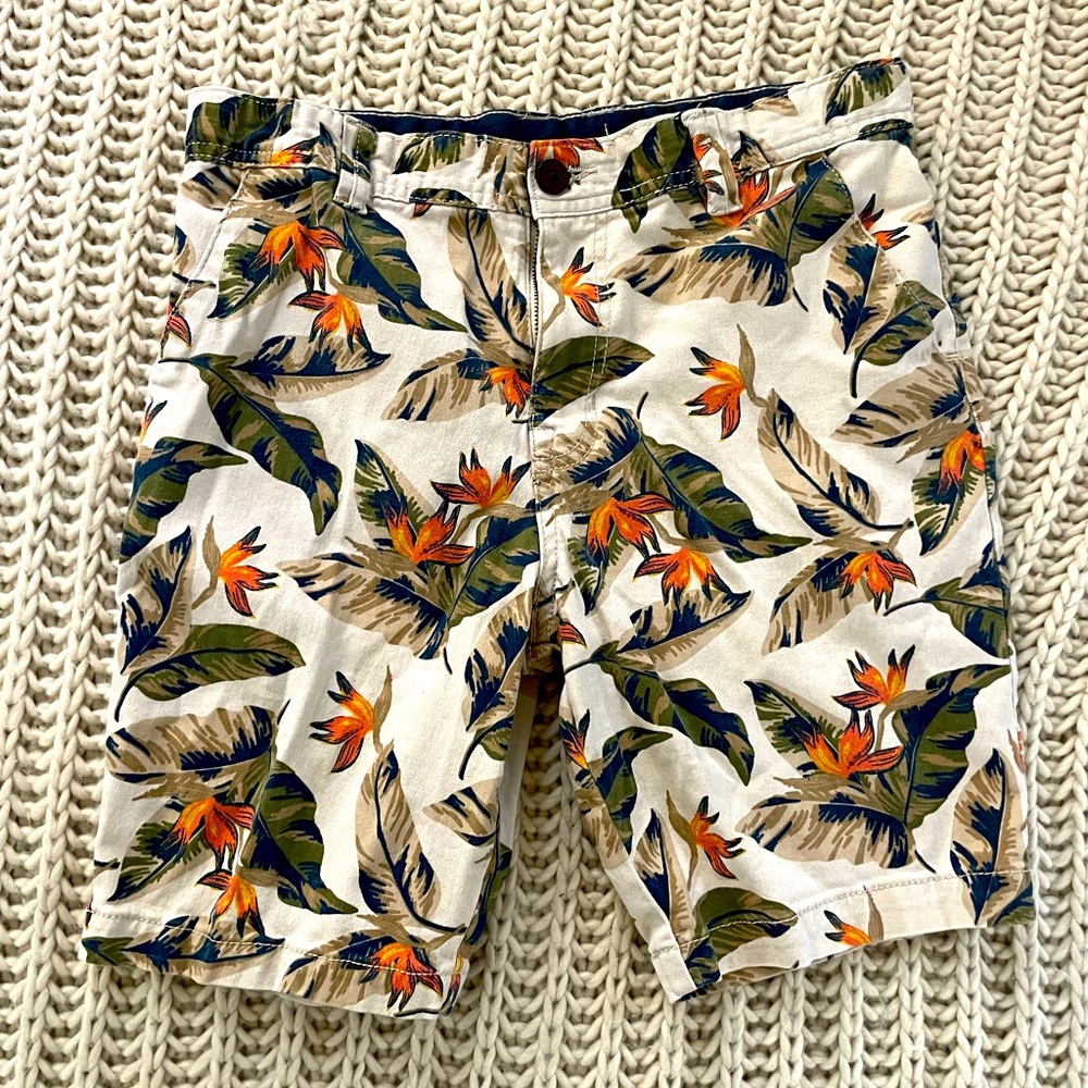 ♻️GOODWILL BOUND♻️ 
⭐️Free w/ Bundle⭐️ Wonder Nation Birds of Paradise Shorts